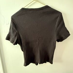 Uniqlo Black Ribbed Short Sleeve Top